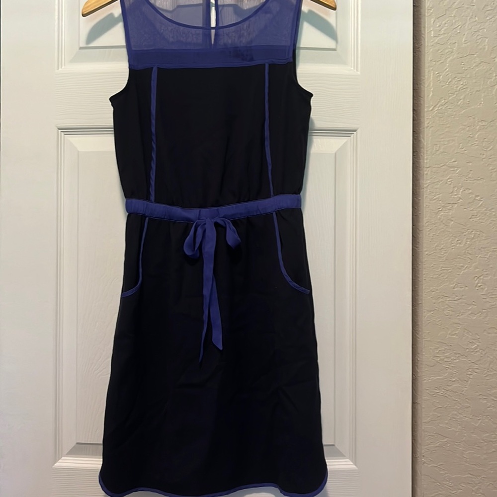 The Limited casual sleeveless pocket dress. XS